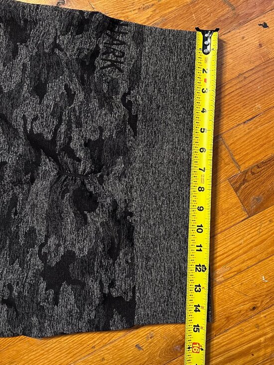 Gymshark Women's Adapt Camo Seamless Leggings - Asphalt Grey/Black - Picture 13 of 13